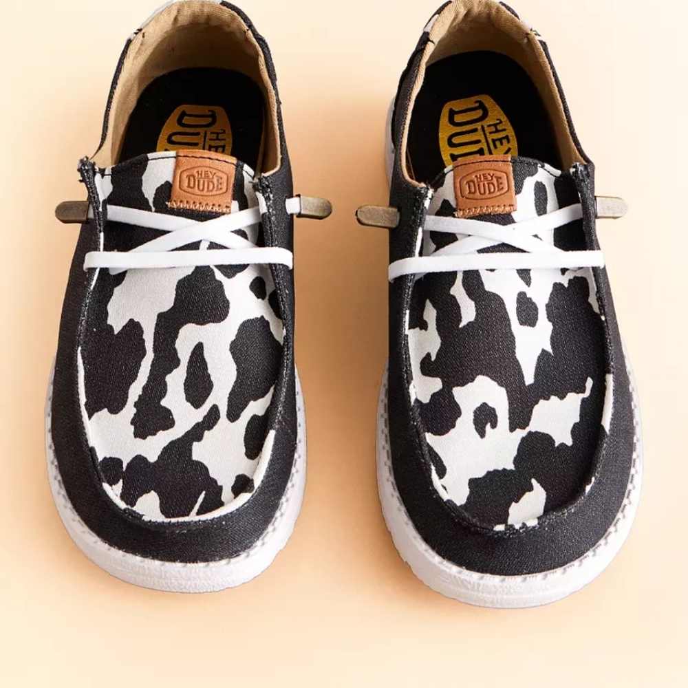 Women's hey dude wendy animal print size 10